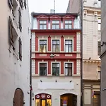 Soleil - Shine Of The Old Town, Parking & Sauna شقة