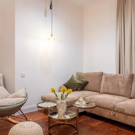 Soleil - Shine Of The Old Town, Parking & Sauna Apartment Riga