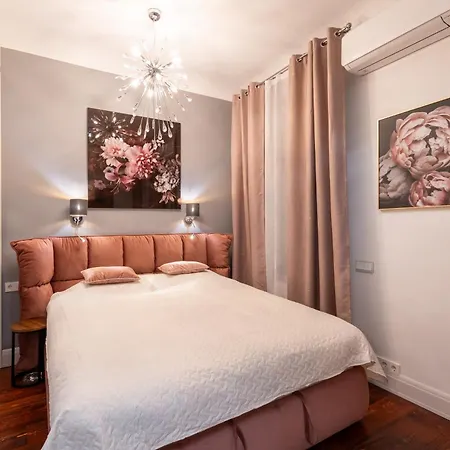 Soleil - Shine Of The Old Town, Parking & Sauna Ryga