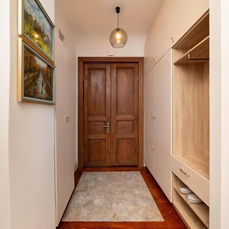 Soleil - Shine Of The Old Town, Parking & Sauna Ryga