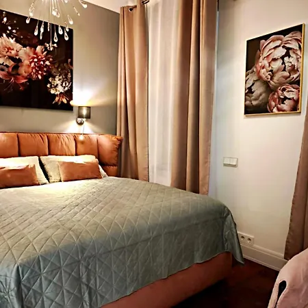 Soleil - Shine Of The Old Town, Parking & Sauna *