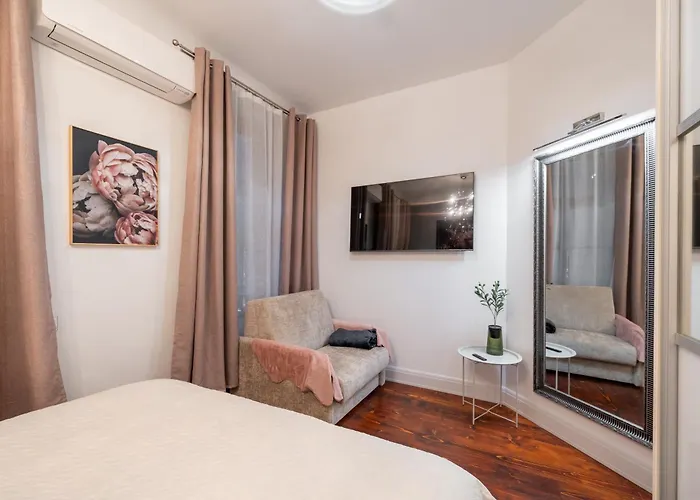 Dzīvoklis Soleil - Shine Of The Old Town, Parking & Sauna Riga