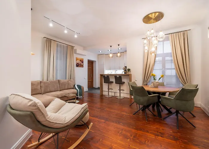 Soleil - Shine Of The Old Town, Parking & Sauna Apartment Riga